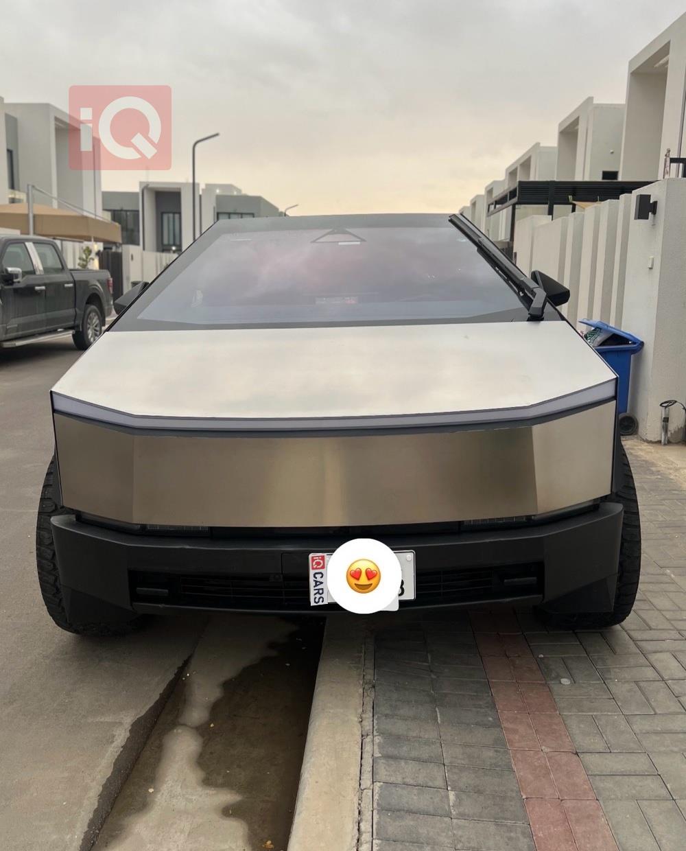 تسلا سايبر تراك